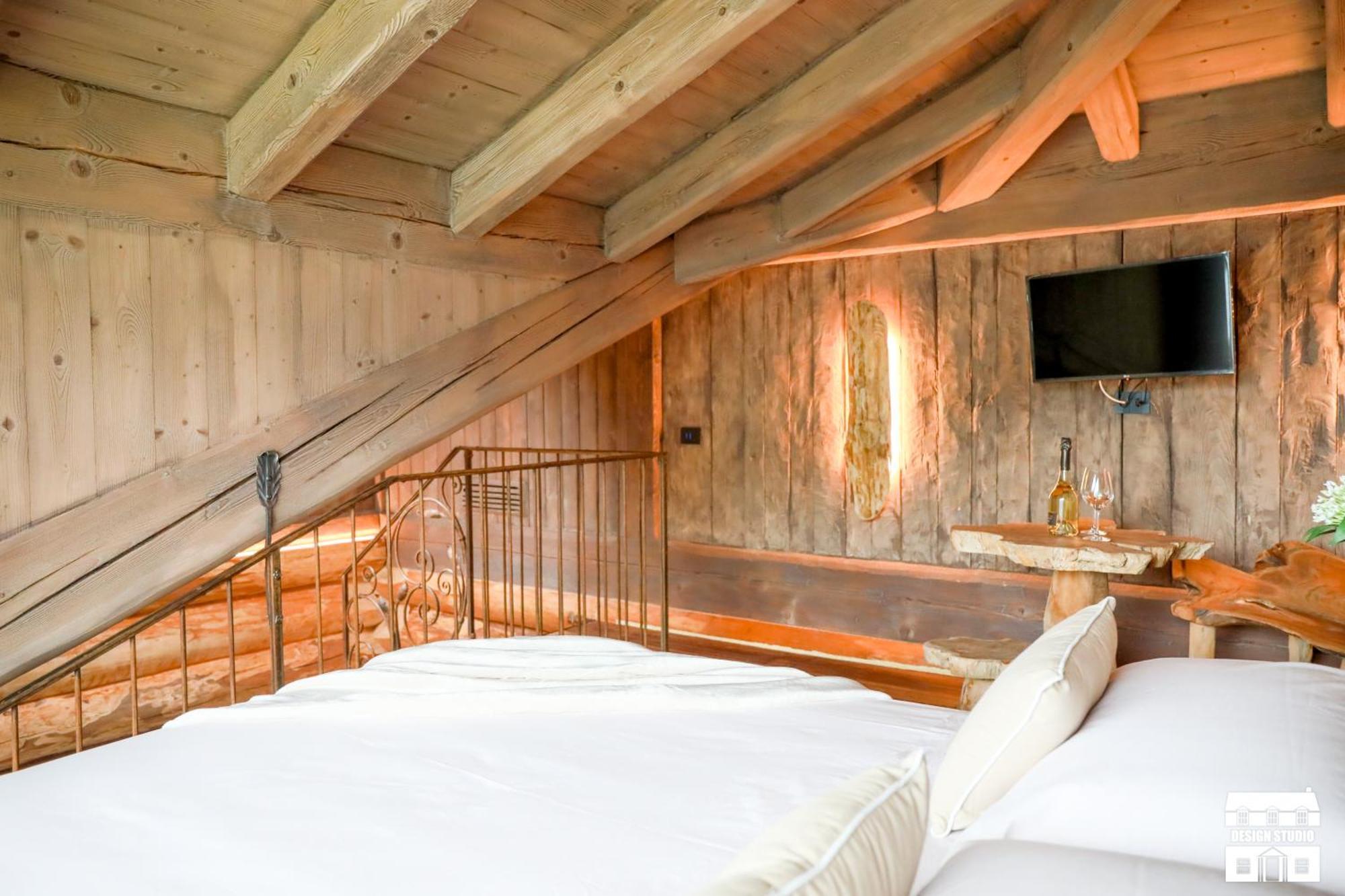 Chalet Antico Legno By Design Studio Sueglio 外观 照片