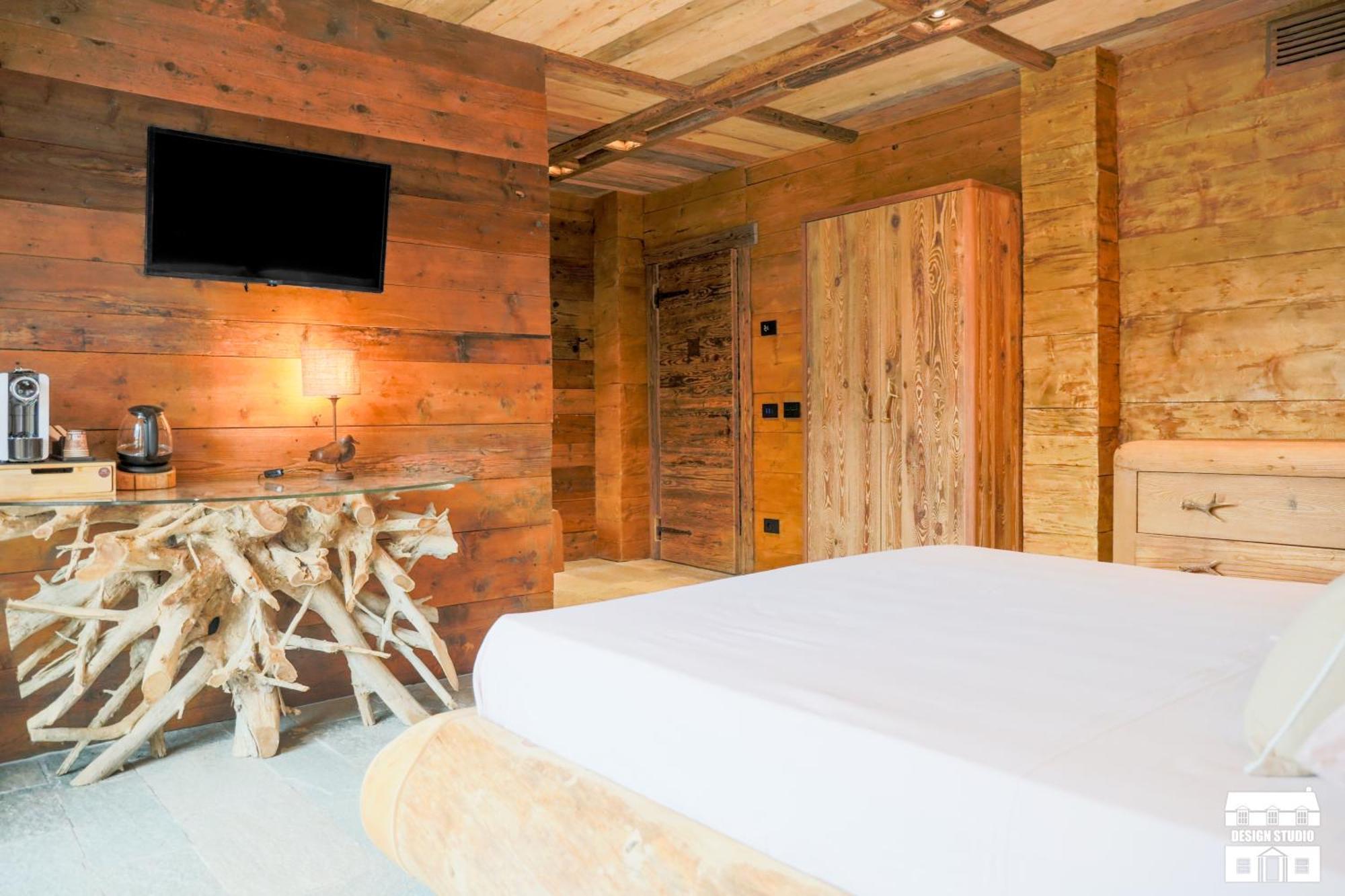 Chalet Antico Legno By Design Studio Sueglio 外观 照片